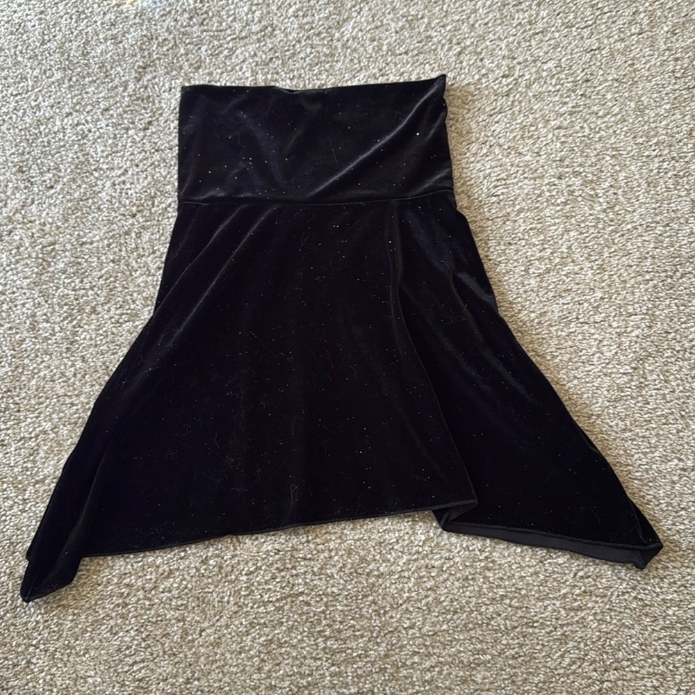 California Concepts; girls sparkly velvet asymmetrical dance skirt size small7-8